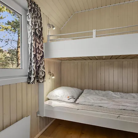 4 Bedroom Cozy In Hébergement de vacances